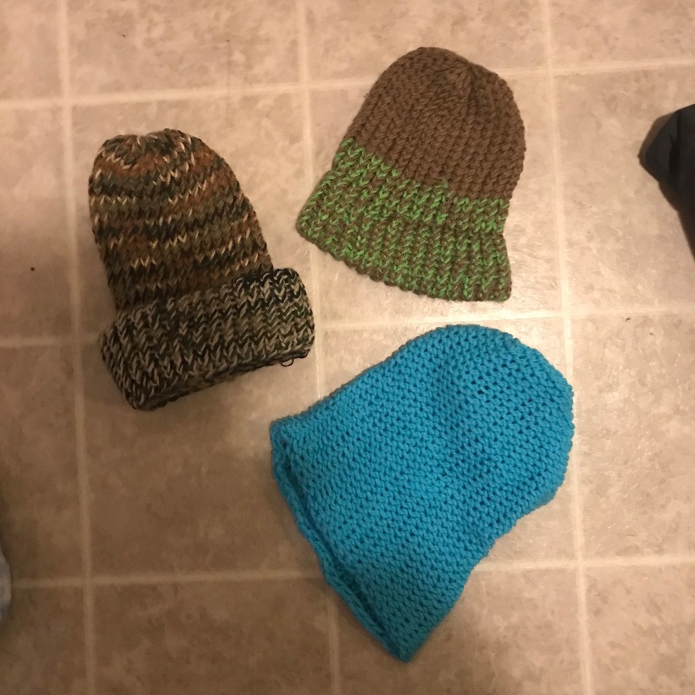 3 hats